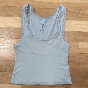 SKIMS Lace Cami in Light teal